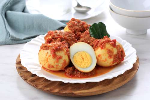 Telur bumbu bali