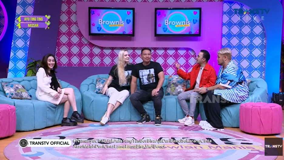 Vicky Prasetyo lamar bule Rusia