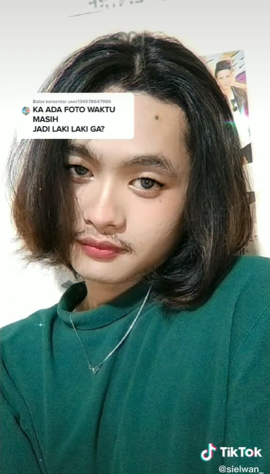Ganteng Saat Jadi Taruna, Pria Ini Pilih Jadi Wanita
