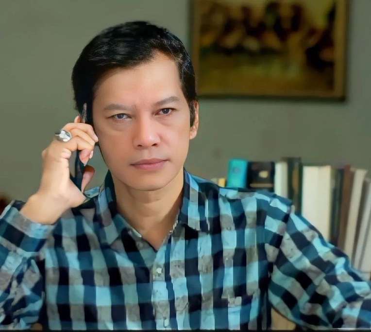 Bang Edi diperankan Ivan Rivky Kabira