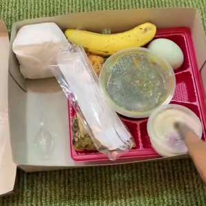 Nasi kotak menu makan siang anggota DPR RI.