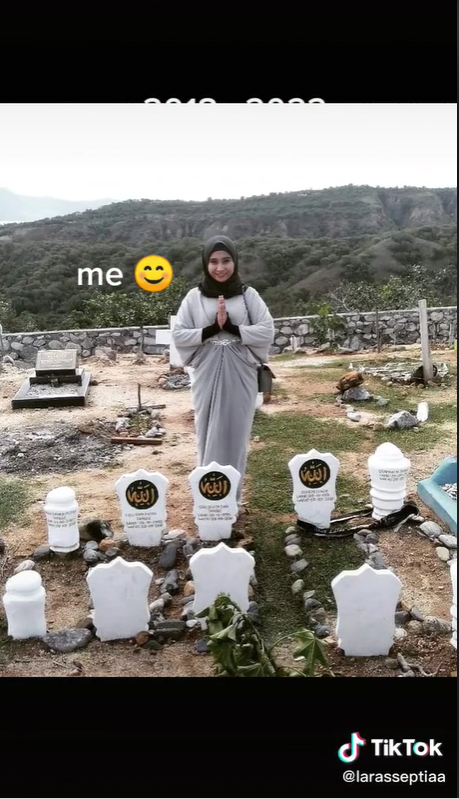 Seluruh Keluarga Jadi Korban Gempa Palu, Wanita Ini Terpaksa Rayakan Ulang Tahun Sendirian di Makam