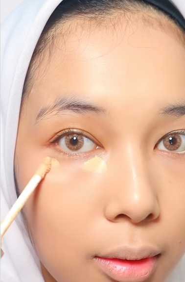 Memakai Concealer