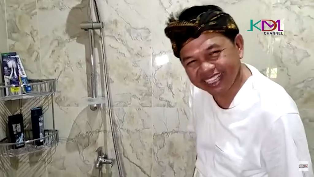 Cerita Dedi Mulyadi hingga Jadi Politisi: Pernah Mengembala Kambing dan Berjualan Es