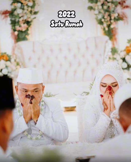 Viral pernikahan pasangan beda usia jauh kayak bapak dan anak perempuannya.