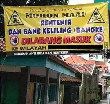 Tulisan di spanduk dan banner yang bikin ngakak.