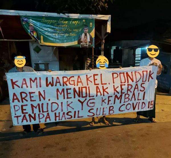 Tulisan di spanduk dan banner yang bikin ngakak.