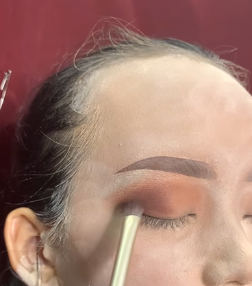 Memakai Eyeshadow