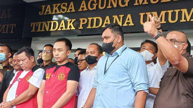 Penampakan tersangka pembunuhan Brigadir J