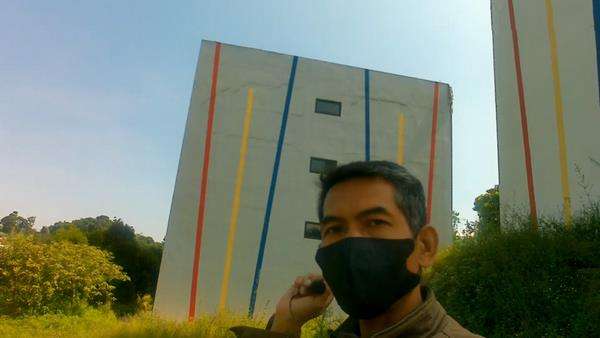 Seram, gedung apartemen terbengkalai di Sumedang.