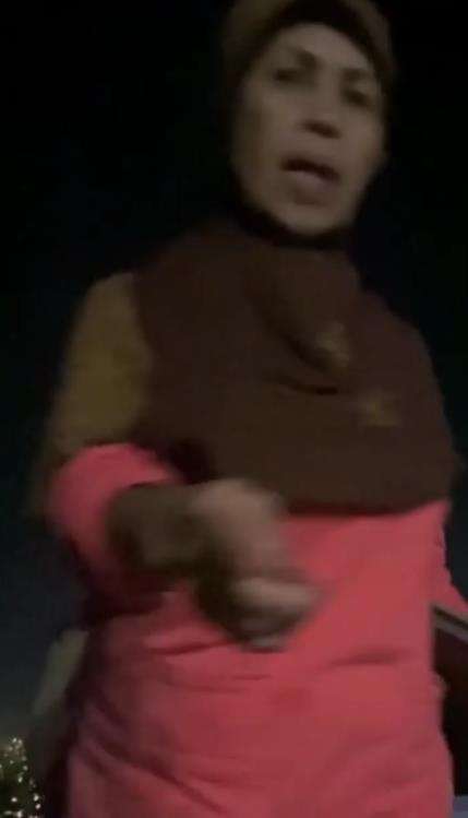 Momen mesra estetik buyar gara-gara emak-emak nggak peka.