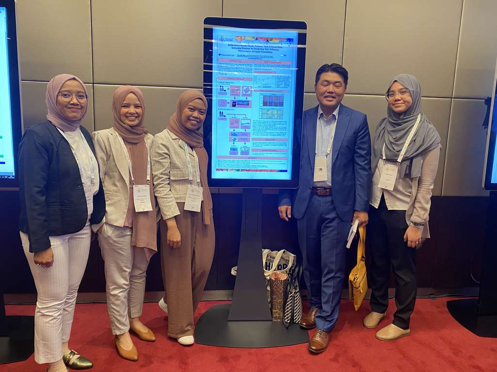 Delegasi Paragon dalam IFSCC Congress 2022 di London.