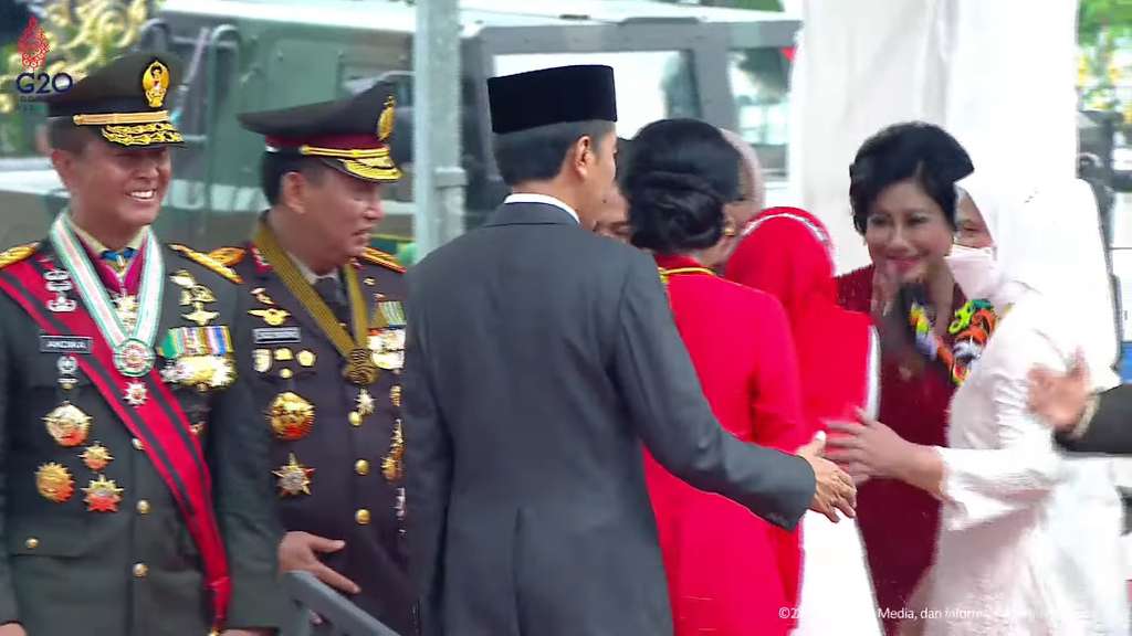 Heboh Jokowi Tak Salami Kapolri Dikaitkan dengan Kasus Ferdy Sambo-Kanjuruhan, Ini Kata Istana