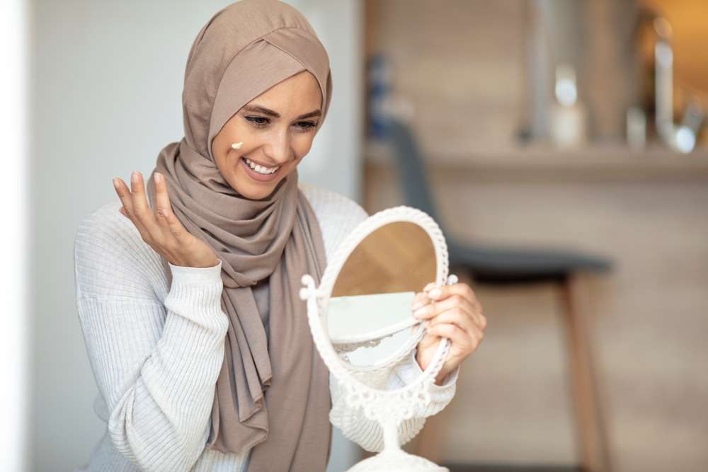 Memakai Skincare