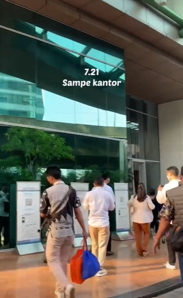 Perjuangan TikToker Bekerja di Jakarta