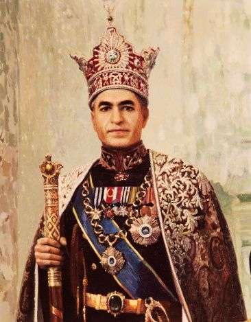 Shah Iran M Reza Pahlevi saat dinobatkan tahun 1967