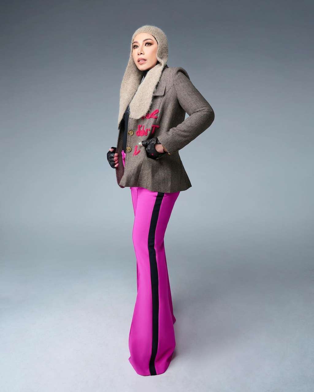 Penampilan baru Melly Goeslaw