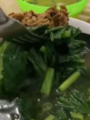 Penampakan mi ayam yang dipesan oleh si pembeli.