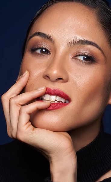 Makeup MUA Vagueskin di Wajah Mariana Renata