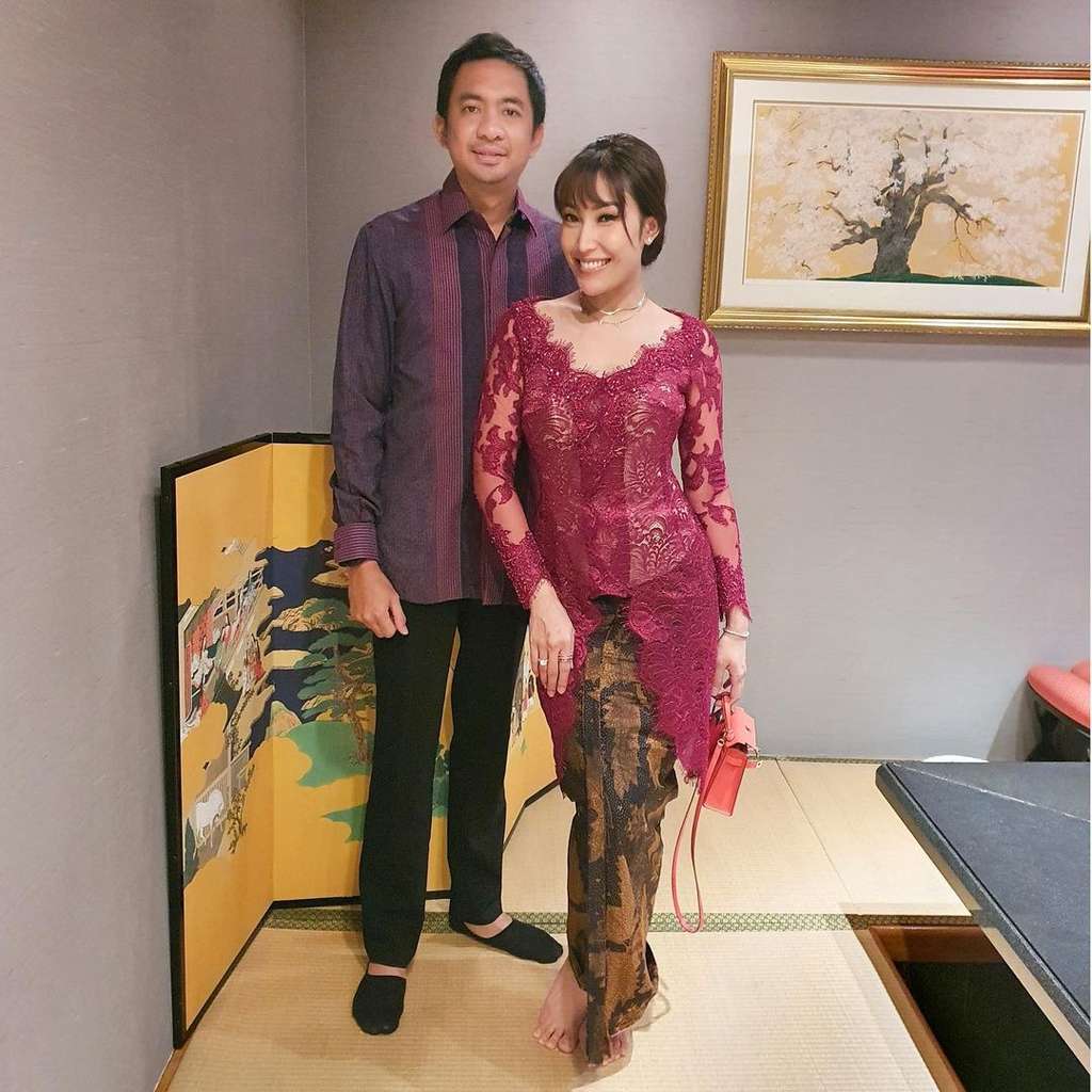 Ayu Dewi dan Regi Datau