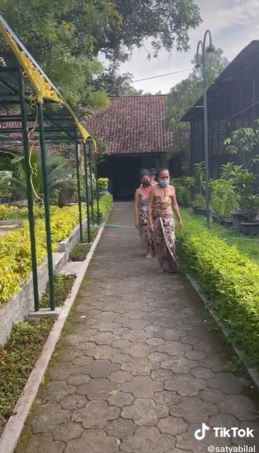 Viral Dalem Keraton Yogyakarta Bikin Konten a Day in My Life, Ternyata Begini Kesehariannya