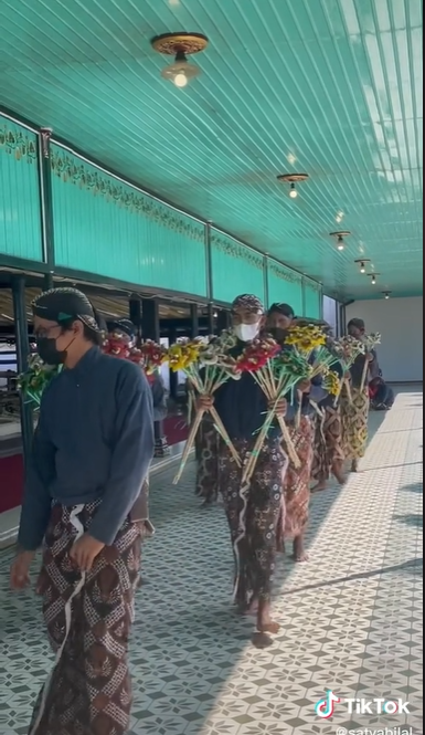 Viral Dalem Keraton Yogyakarta Bikin Konten a Day in My Life, Ternyata Begini Kesehariannya