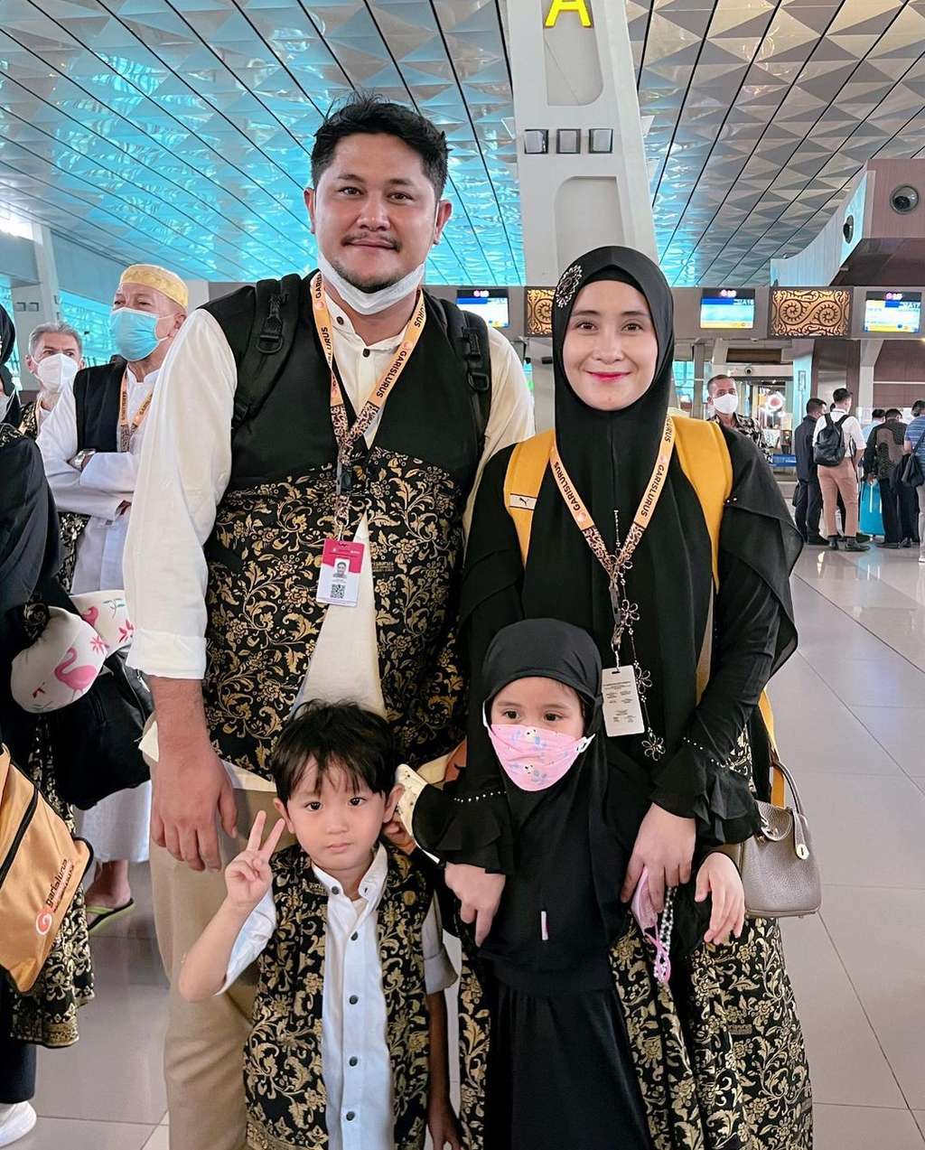 Keluarga Ryana Dea