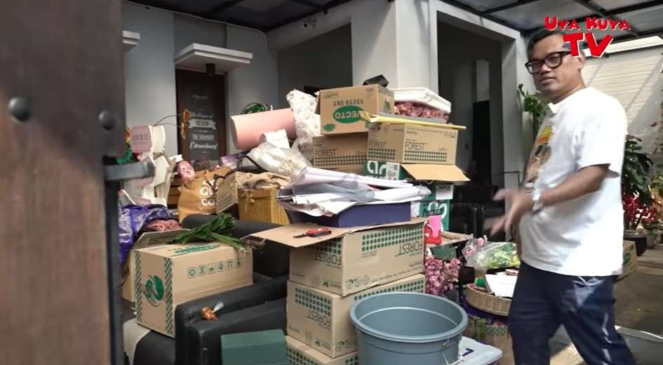 Rumah kontrakan Denise Chariesta