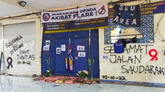 Pintu 13 Stadion Kanjuruhan Pintu 13 Stadion Kanjuruhan