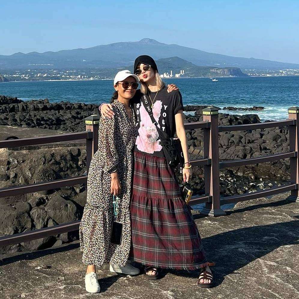 Lisa Blackpink dan ibunda