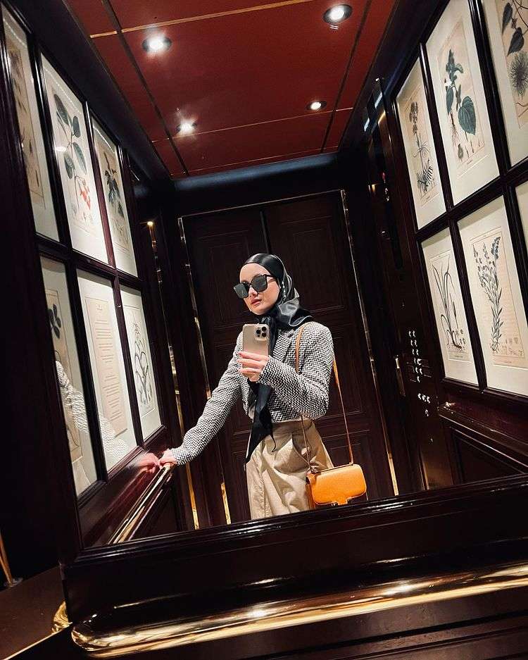 Dinda Hauw