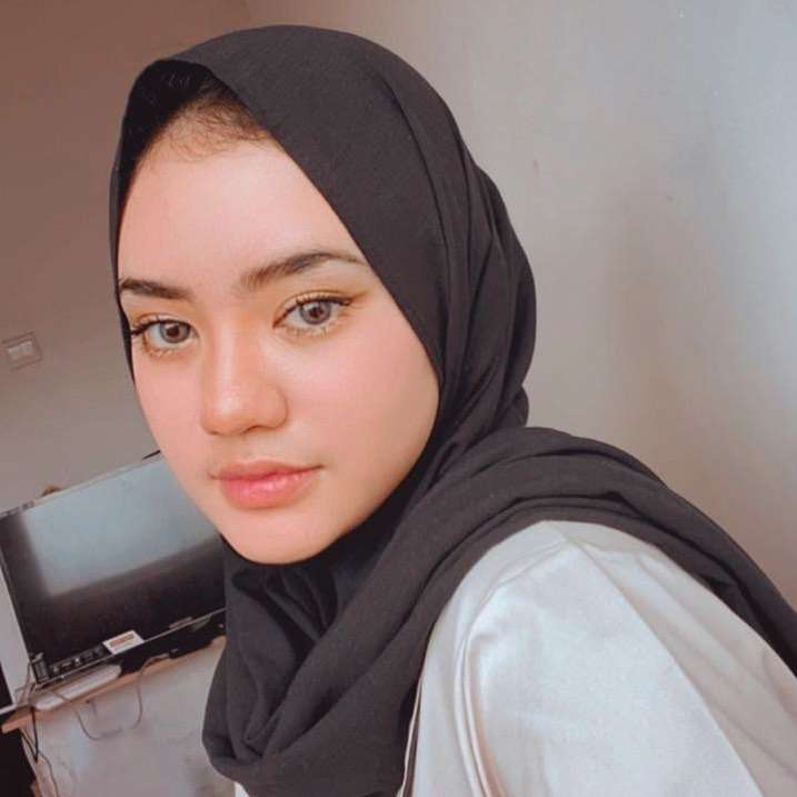 Janis Kareem Aneira pemeran Aisyah Preman Pensiun
