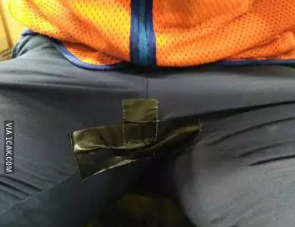 Celana Bolong