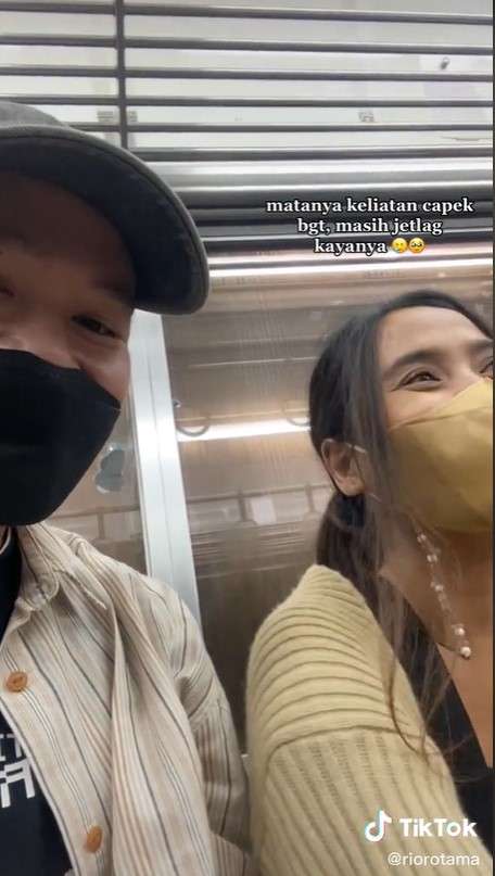 Rio dan wanita yang disebut mirip Niki
