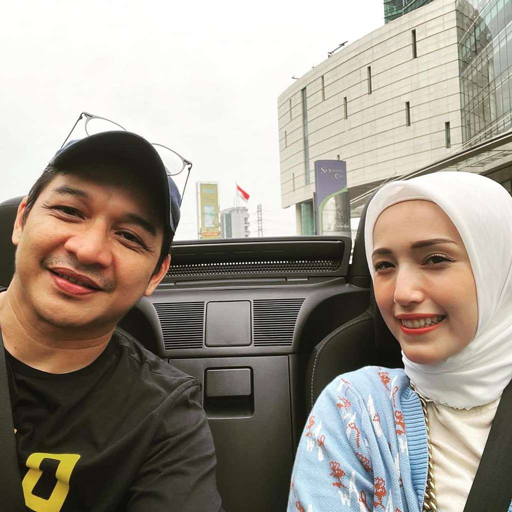 Pasha Ungu dan Adelia