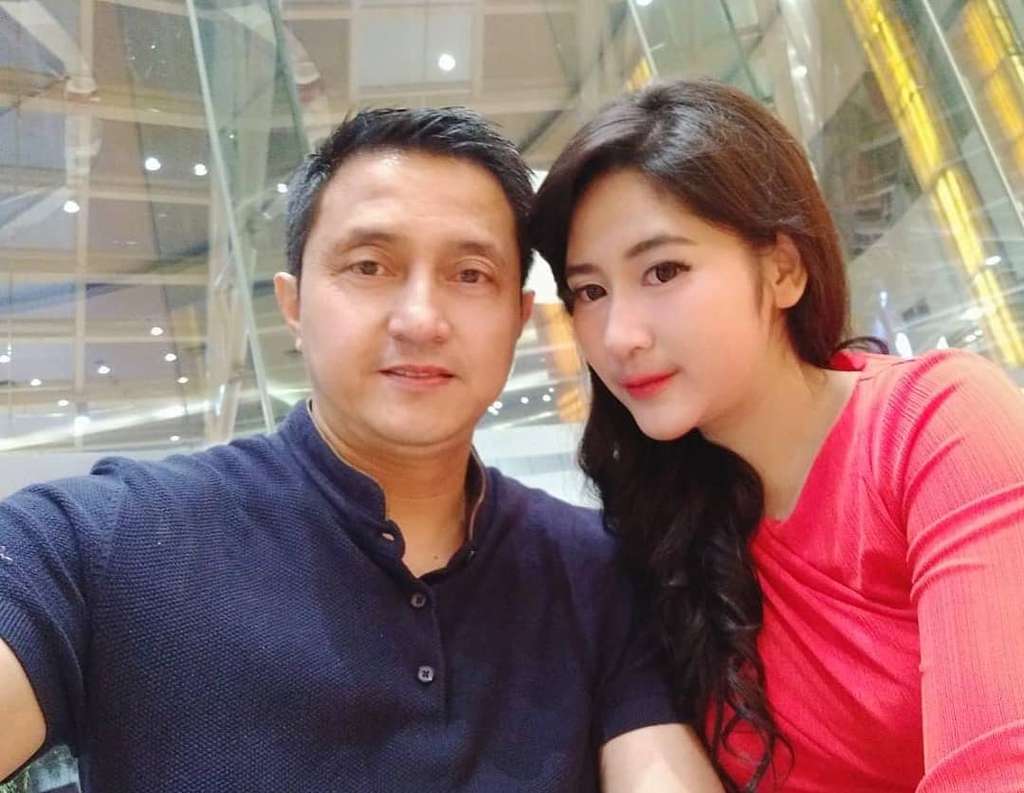 Ricky Subagja  dan istri