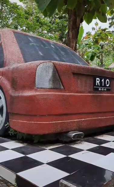 Makam Unik di Jogja, Batu Nisannya Bentuk Mobil Sedan