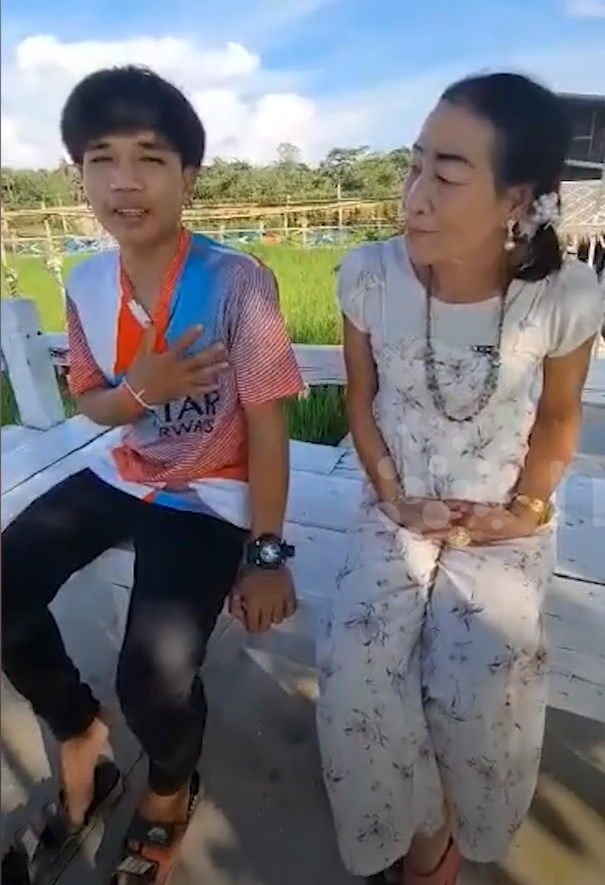 Sering Dimintai Tolong, Pria 19 Tahun Jatuh Cinta dengan Nenek 56 Tahun