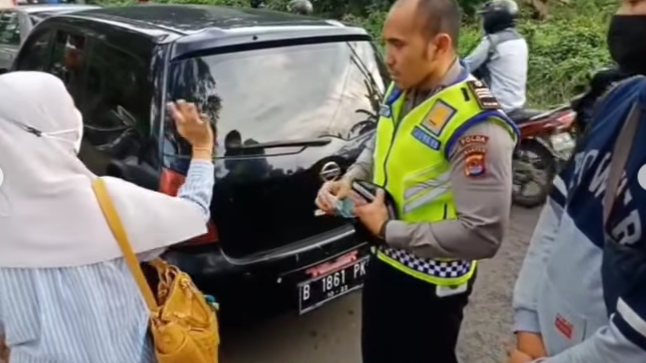 Polisi Polisi