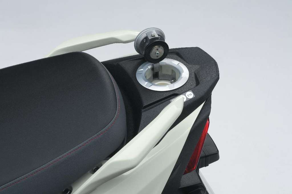 Suzuki Avenis 125