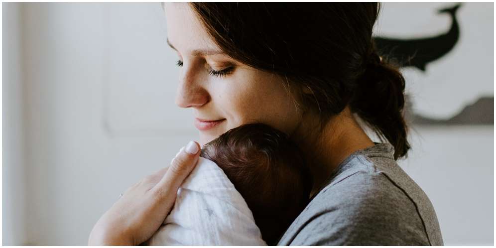Arti Mimpi Menggendong Bayi Laki-laki Bawa Pertanda Baik