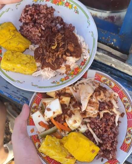 Warung Bu Roby