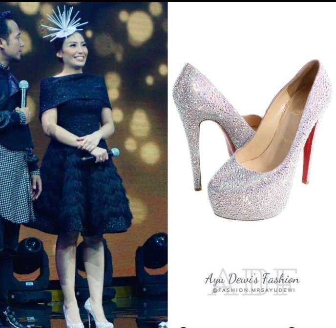 Sepatu Ayu Dewi