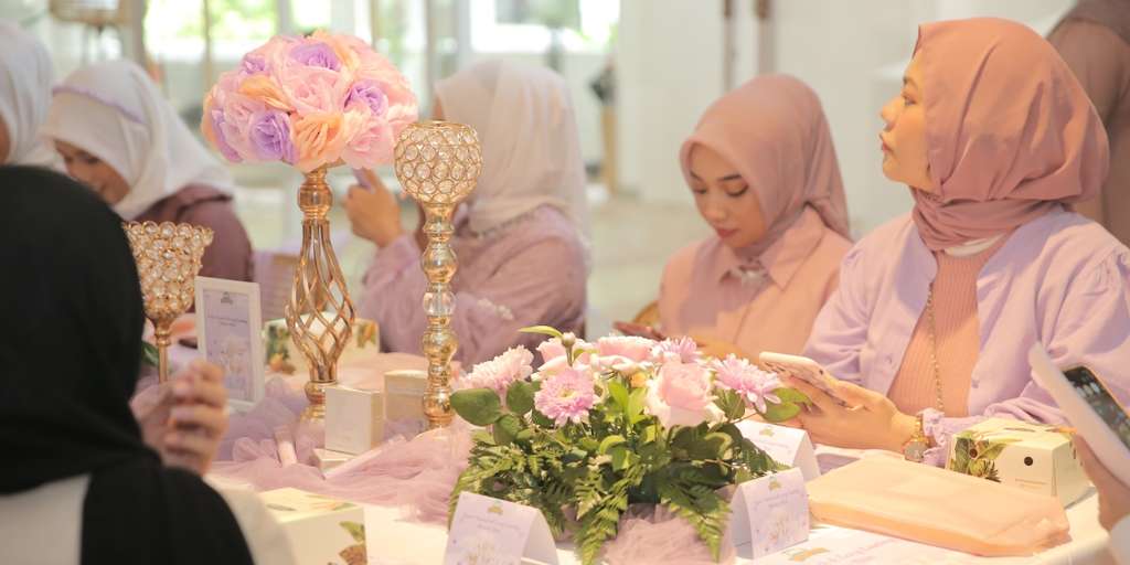 Glam and Glow Event