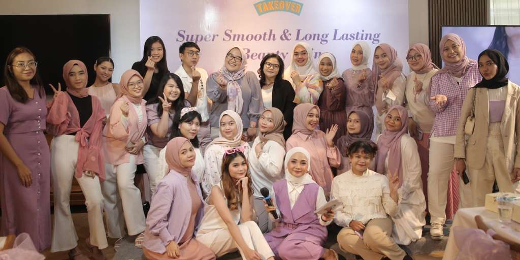 Glam and Glow Event