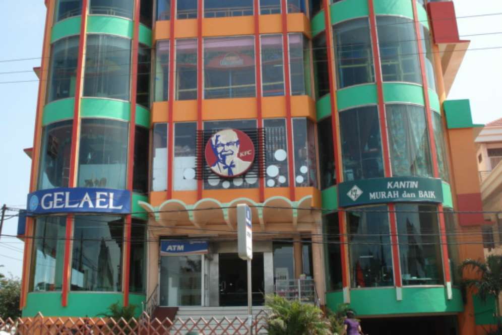 Gelael Supermarket.