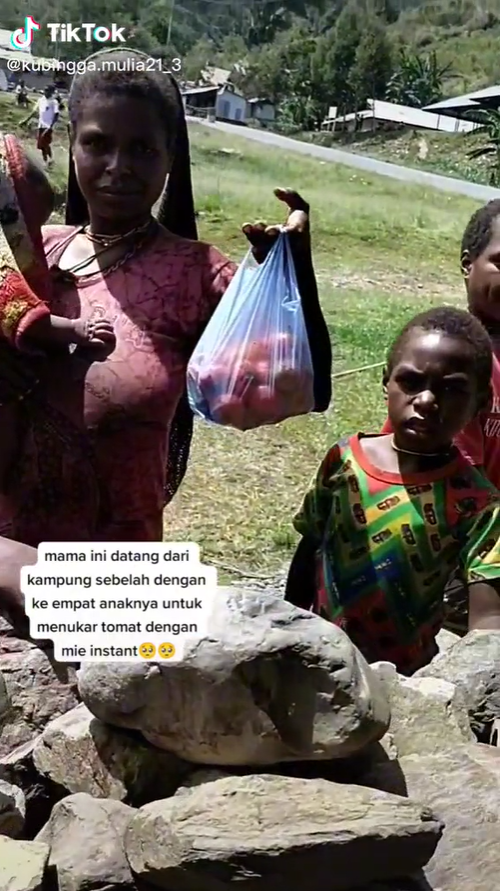 ibu di papua