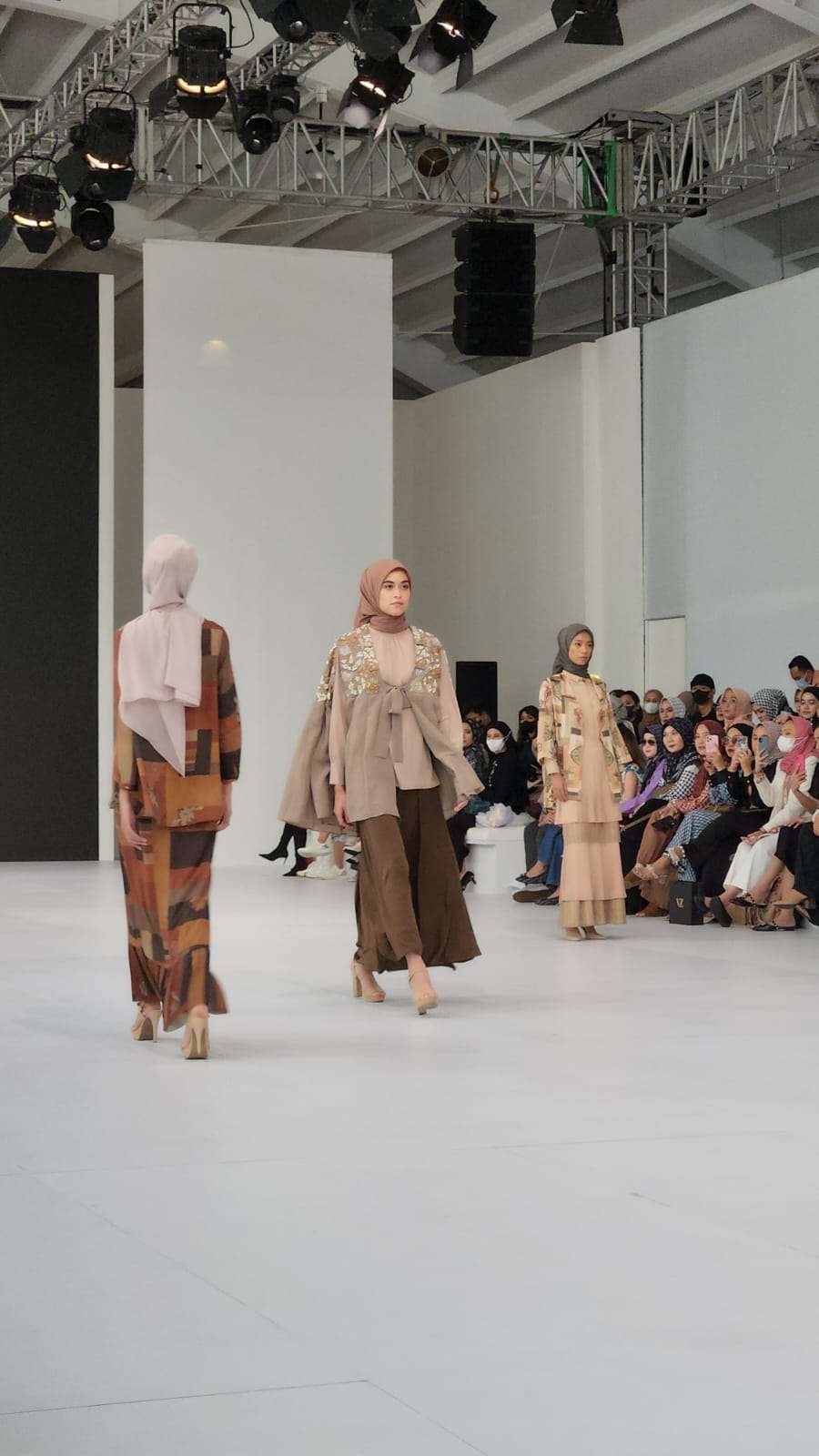 Ferdike Yunuri Nadya/ Dream