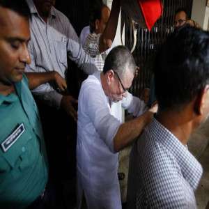 Direktur industri farmasi BCI Bangladesh, Shahjahan Sarkersaat, saat dijatuhi divonis penjara