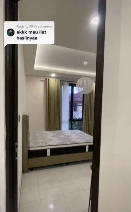 Transformasi rumah tua jadi hunian minimalis dan modern.